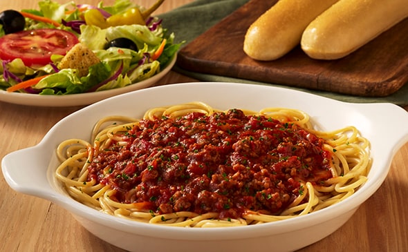 Lunch-Spaghetti-with-Meat-Sauce-590x365