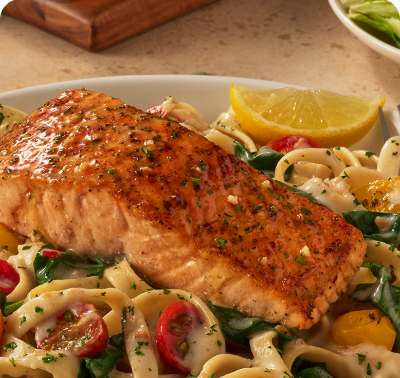 Creamy Garlic Fettuccine with Salmon