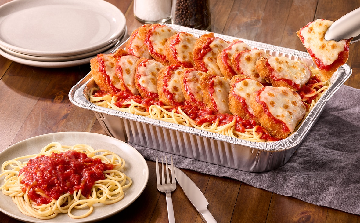 Chicken Parmigiana (Serves 4 6) Lunch & Dinner Menu Olive Garden