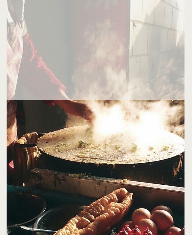 Fresh Italian ingredients cooking for a Piadina